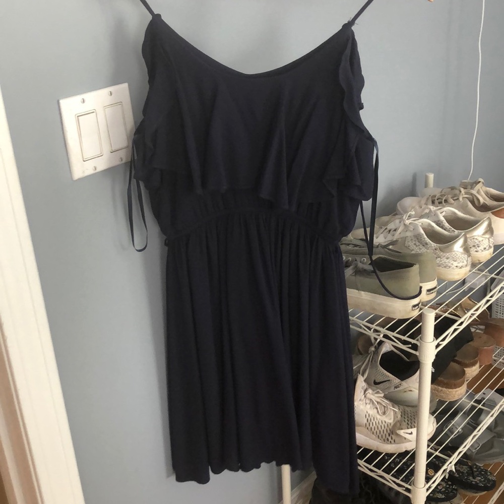 Flowy navy dress! Super soft and gorgeous